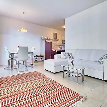 Summertime House With Apartment Umag Exterior photo