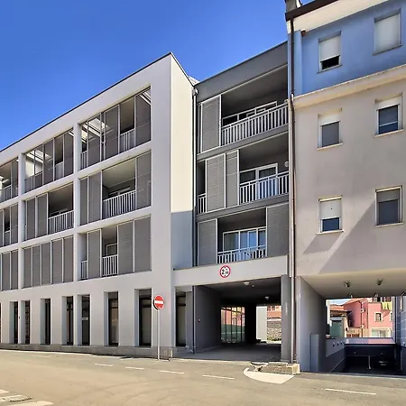 Summertime House With Apartment Umag Exterior photo