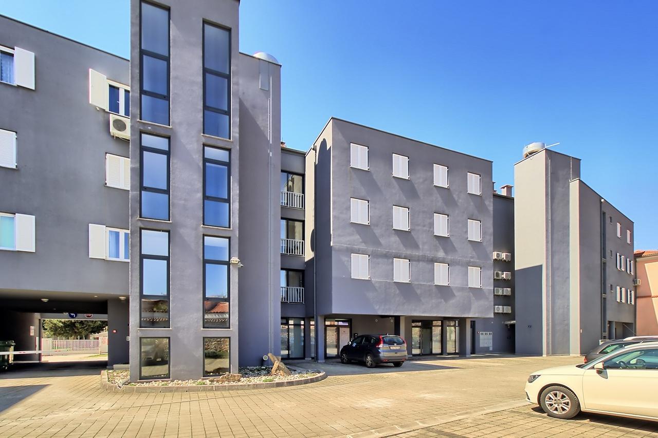 Apartment Summertime House With